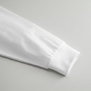 袖口は2.1インチ幅の長めのリブ仕様