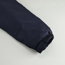 マジックテープ付きで風の侵入をさらに防ぐ