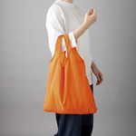 TRUSS ナイロン ポケッタブルバッグ